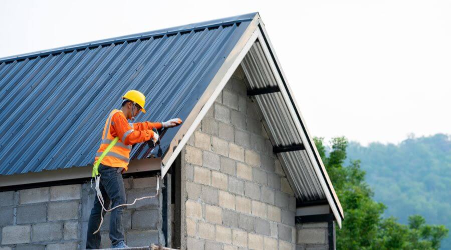 Expert Emergency Roof Repairs services in Waterloo, WI